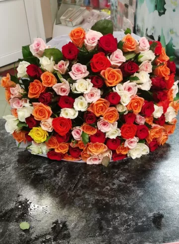 Монобукет роз «Туманное утро» от интернет-магазина цветов в 