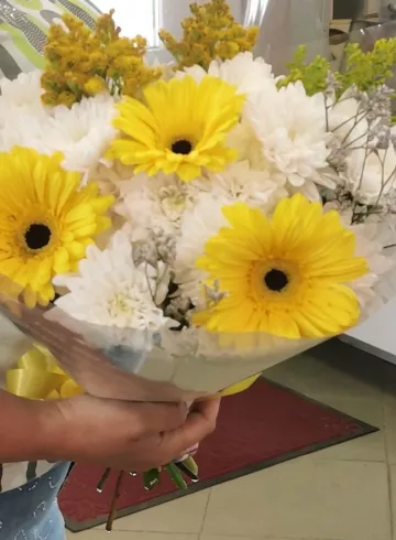 Букет «Экзотический мир» от интернет-магазина цветов в 