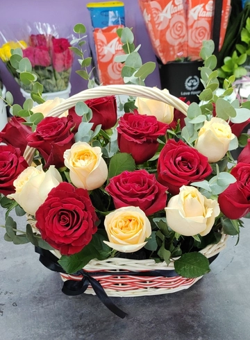 Подарочек от интернет-магазина цветов в 